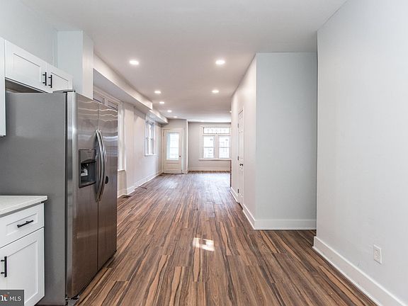 4th image of 1009 W Rockland St