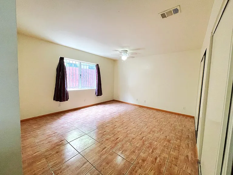 1349 Walnut Ave #A — Photo 10