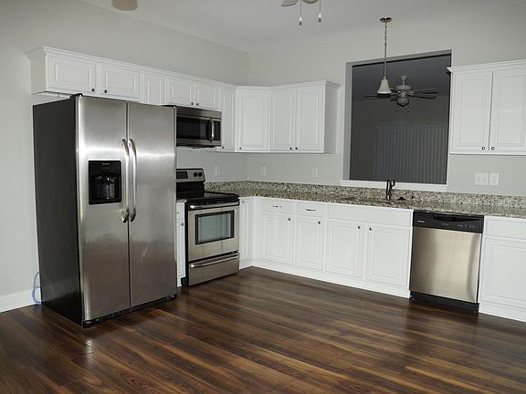4th image of 2344 Chavis Dr #B