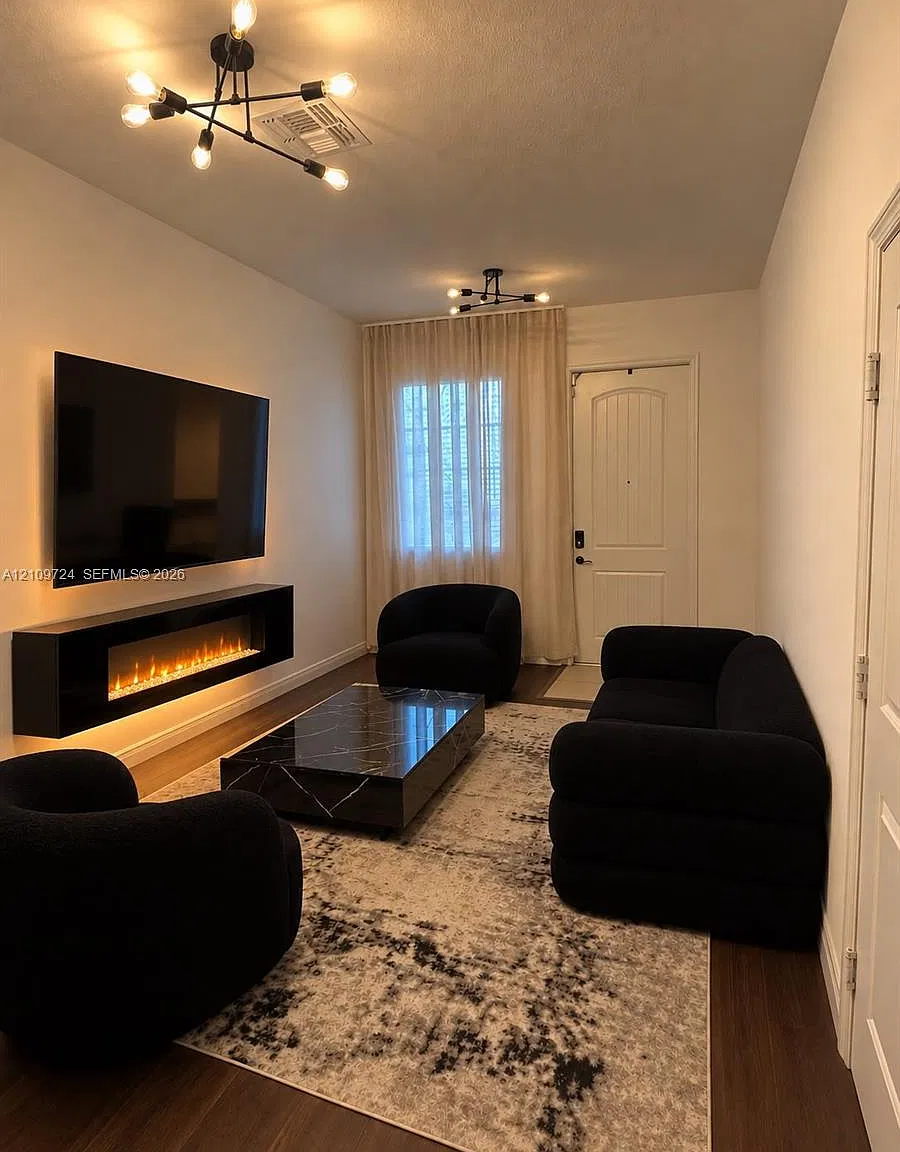 Walden Townhomes — Photo 2
