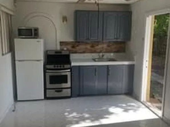 660 Long Island Ave, Fort Lauderdale, FL 33312