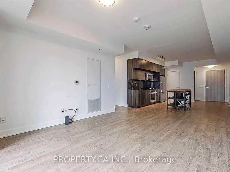 80 Vanauley St #315 — Photo 7