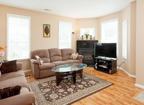 2nd image of 5642 Winnetka Ave N