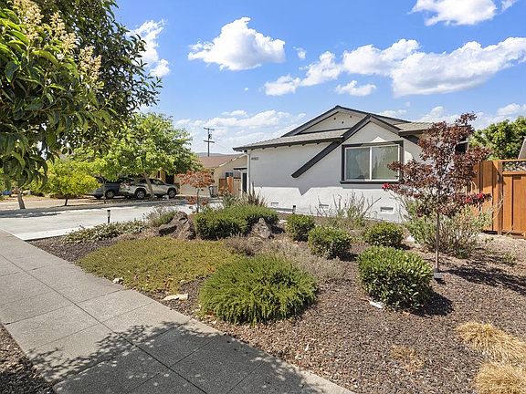 2nd image of 4983 Camden Ave