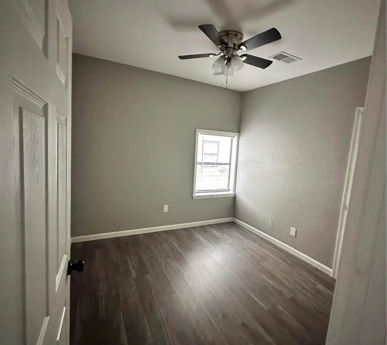 2 bed, $800 — Photo 3