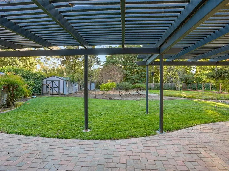 4024 Amaranta Ave — Photo 15