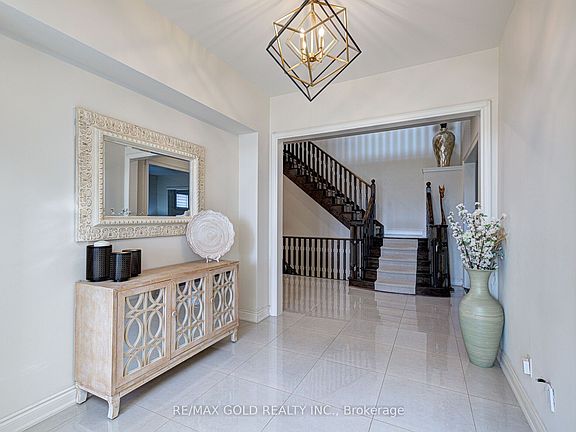 3rd image of 25 Leo Austin Rd