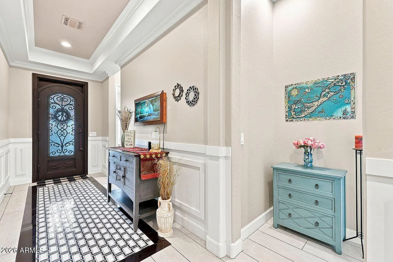 4 bed, 3.0 bath, 2387 sqft, $2,900 — Photo 4