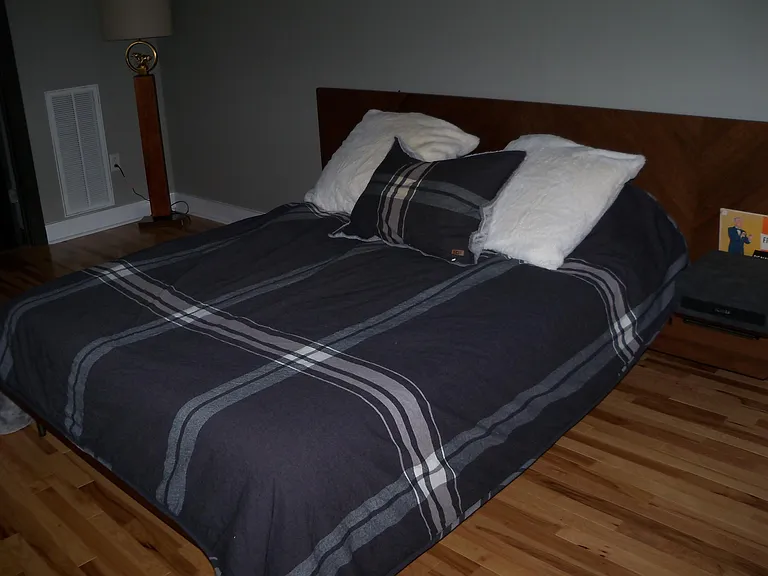 129 Walnut St #129 — Photo 9