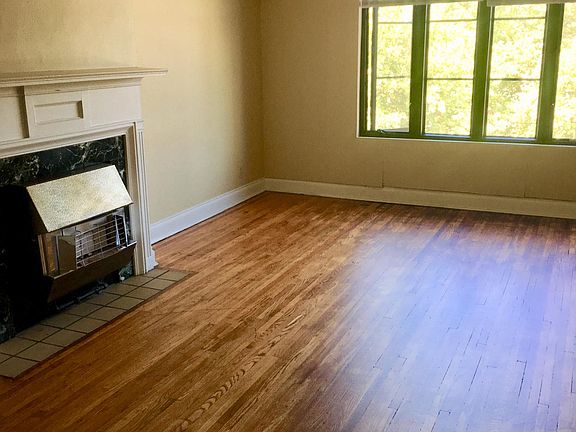 Living room 2