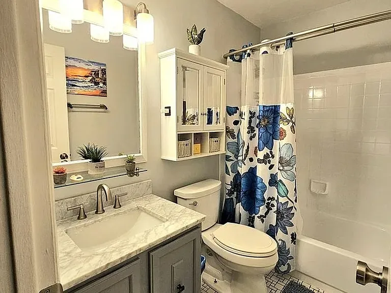 15110 Catalpa Ct — Photo 14
