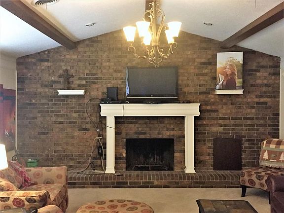 4th image of 105 Bayou Ln