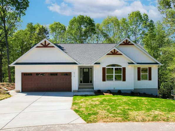 6018 Lanai Ln, Tega Cay, SC 29708