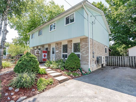 2nd image of 306 Oakwood Ct