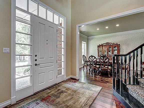 2nd image of 6118 Bluebonnet Pond Ln
