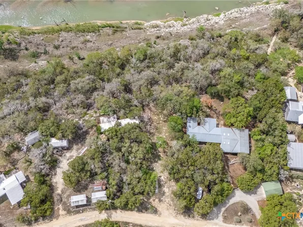 500 Hideaway Dr, Spring Branch, TX 78070