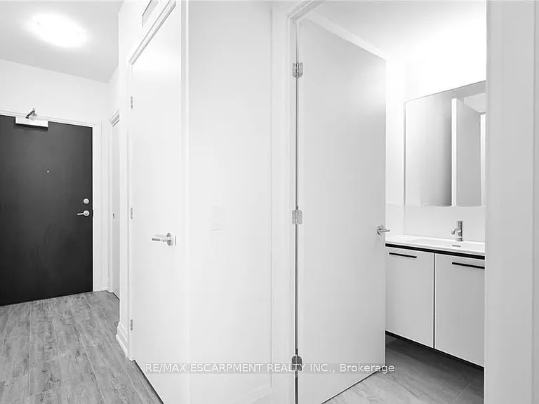 385 Winston Rd #1501 — Photo 35