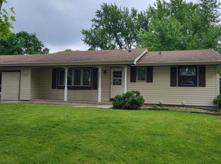 8909 30th Ave N, New Hope, MN 55427