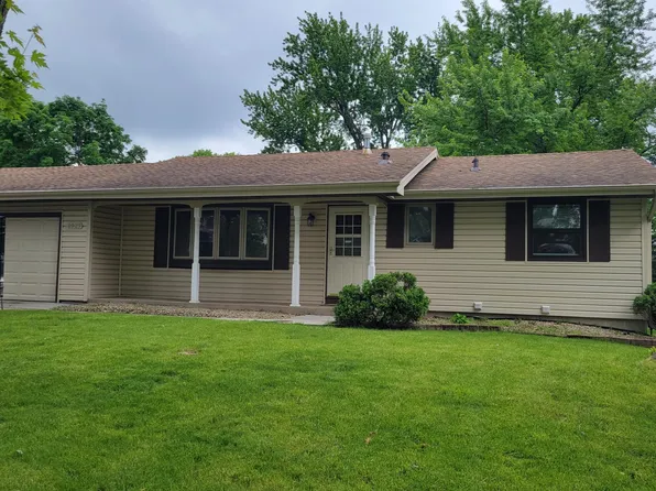 8909 30th Ave N, New Hope, MN 55427