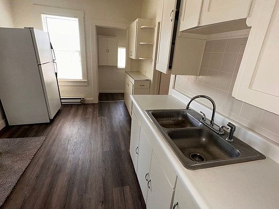 4th image of 548 W Bonneville St APT 2
