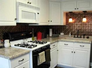 307 8th Ave SW, Independence, IA 50644