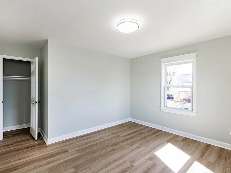6918 18th Ave — Photo 28