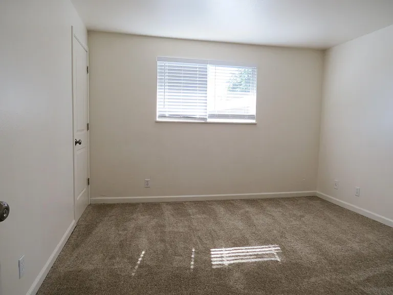 Oakwood Terrace — Photo 12