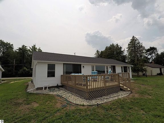 5th image of 1434 Sunnyside Dr