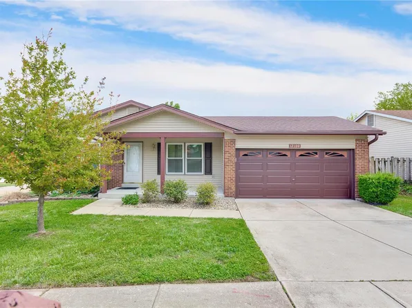 12100 Diane Marie Dr, Maryland Heights, MO 63043