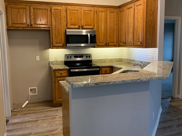 632 Oak View Ct — Photo 5