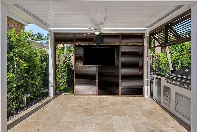 916 SE 5th Ct — Photo 5