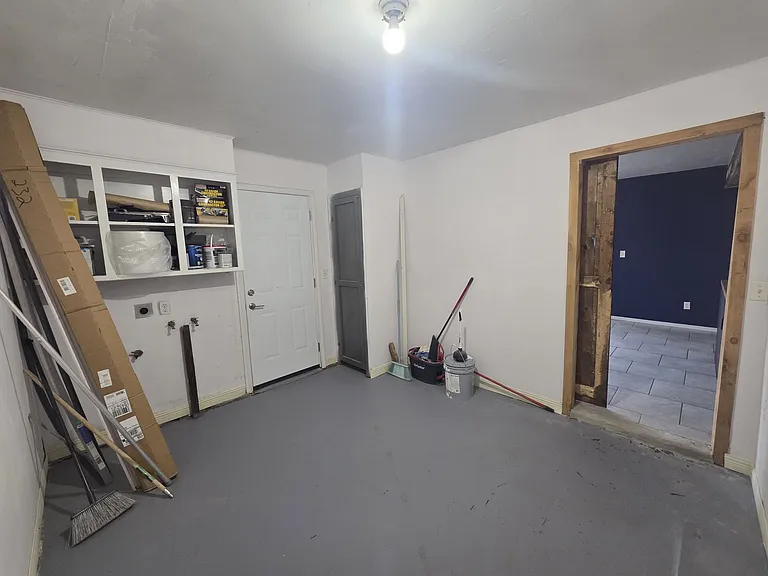 Laundry room off dining room/kitchen