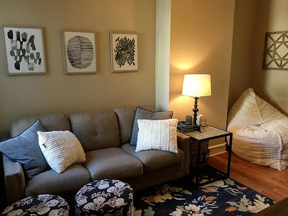 3rd image of 2337 Christian St #1