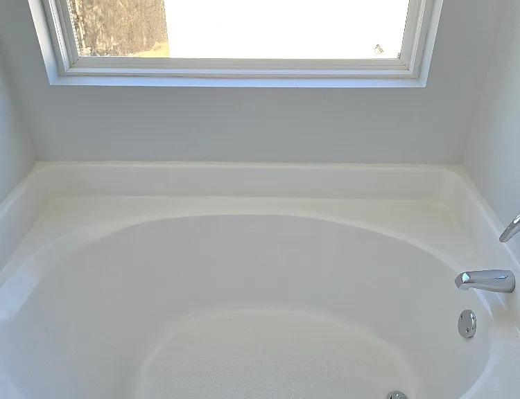2606 Honeysuckle Dr — Photo 4