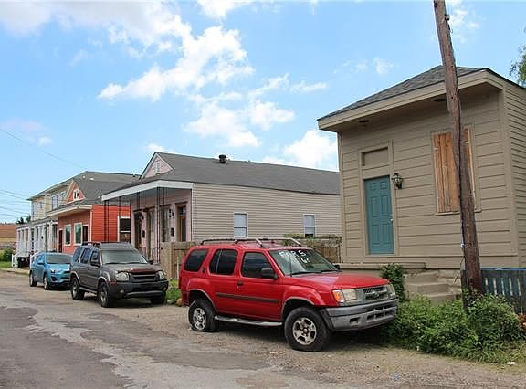 5th image of 1609 Saint Anthony St