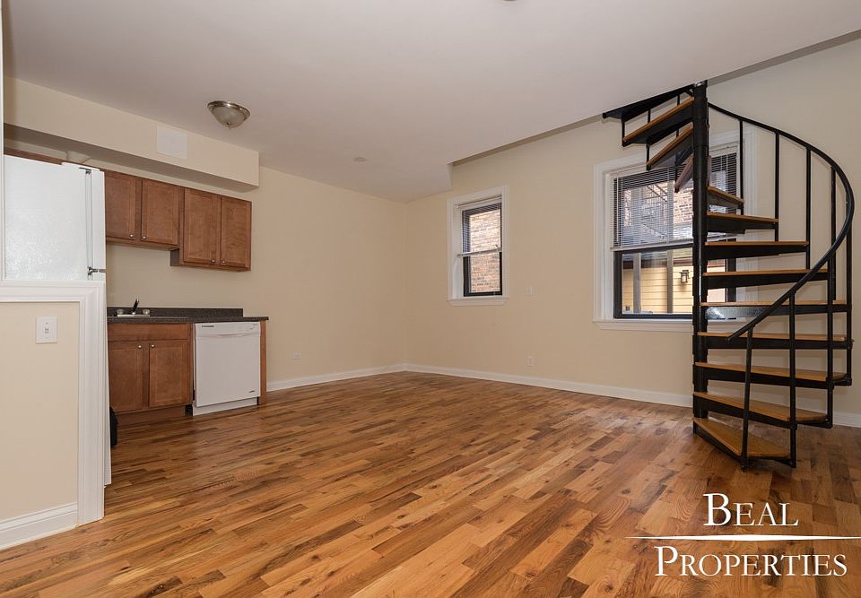 1st image of 635 W Barry Ave #635106