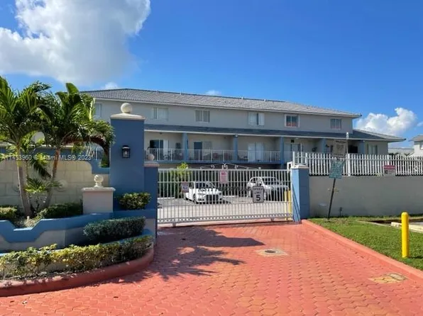 8320 NW 103rd St APT 208-A, Hialeah Gardens, FL 33016