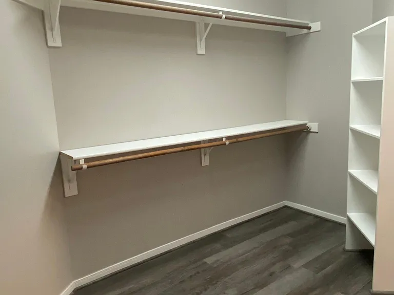 9403 Meadow Point Ct — Photo 16