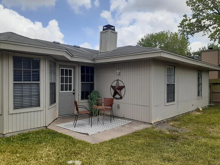 2753 Camargo Dr — Photo 27