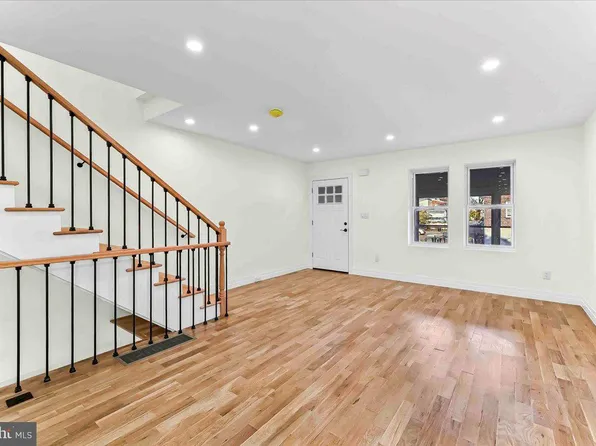 1090 Eddystone Ave, Eddystone, PA 19022