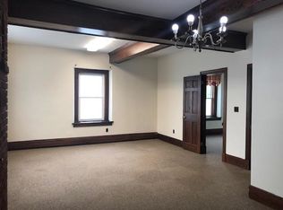 9 Pleasant St, Colebrook, NH 03576