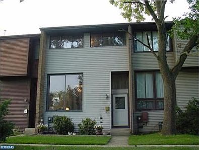 1st image of 372 Irvington Pl