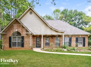 150 Chinaberry Ln, Maylene, AL 35114