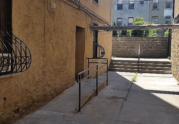2nd image of 930 Myrtle Ave #1B