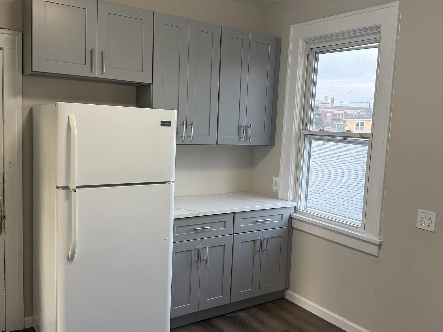 91 Guilden Street - 2 — Photo 3