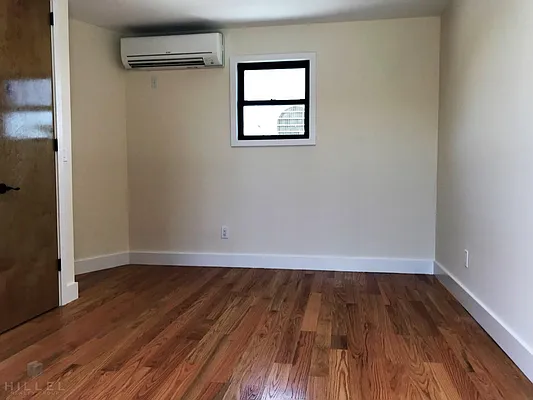 Rented by Hillel Realty Group | media 67