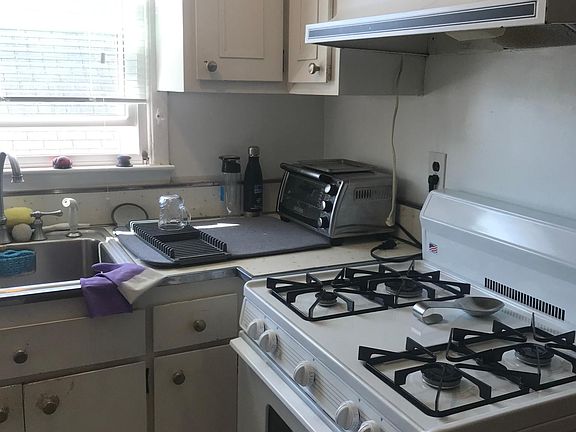 4th image of 503 Premier Blvd