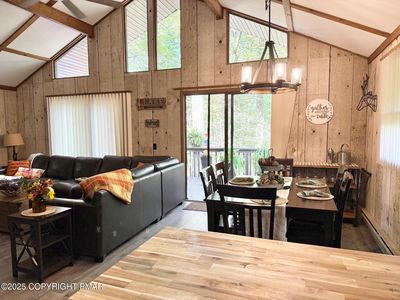 19 Maplewood Rd, Lake Harmony, PA, 18624