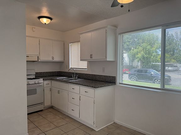 5th image of 1330 W 8th St APT 2