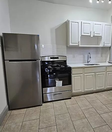 1st image of 65 N Grove St #5